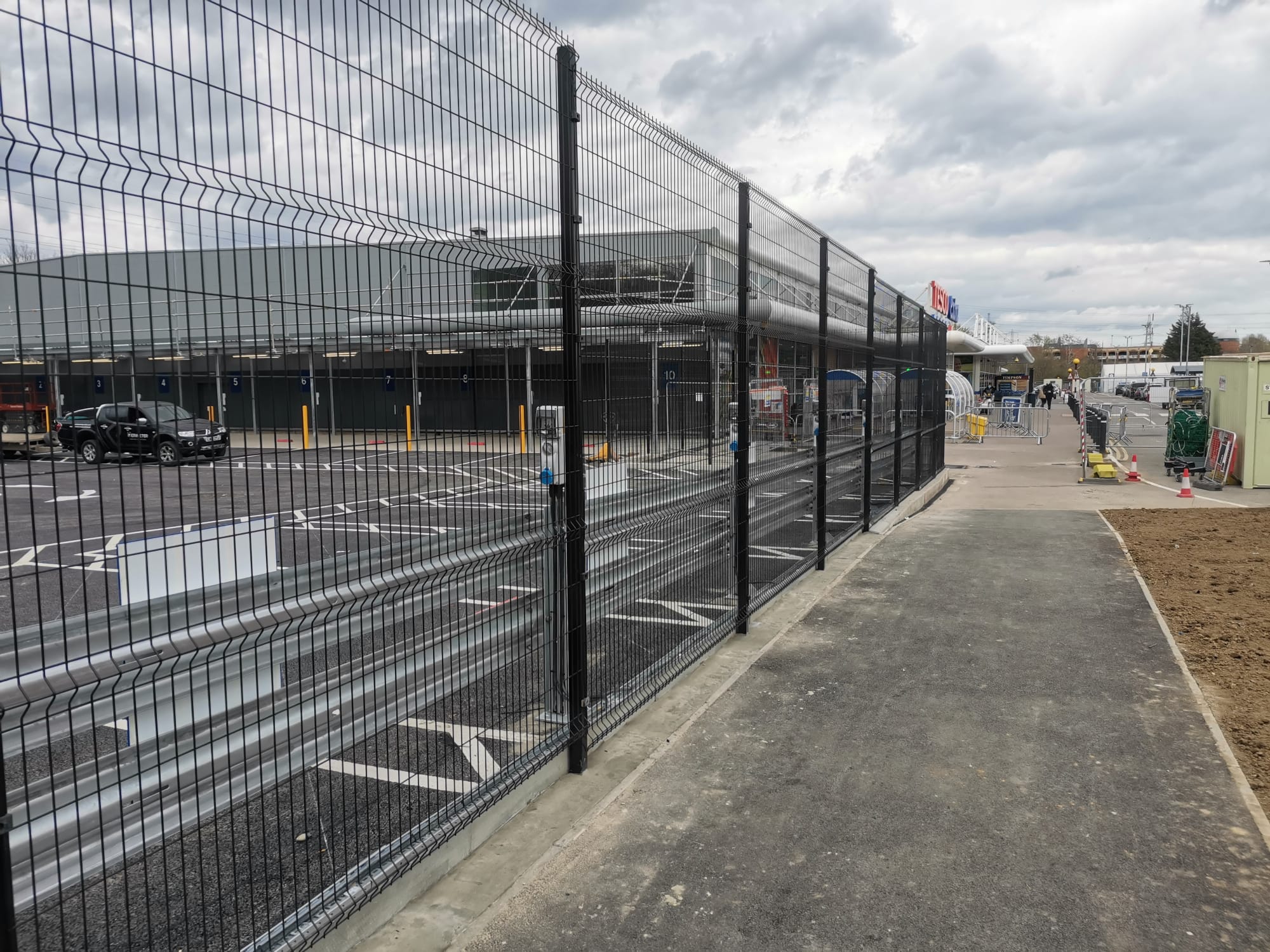 Tesco Compound Swansea, Cardiff, London Integrated Fencing